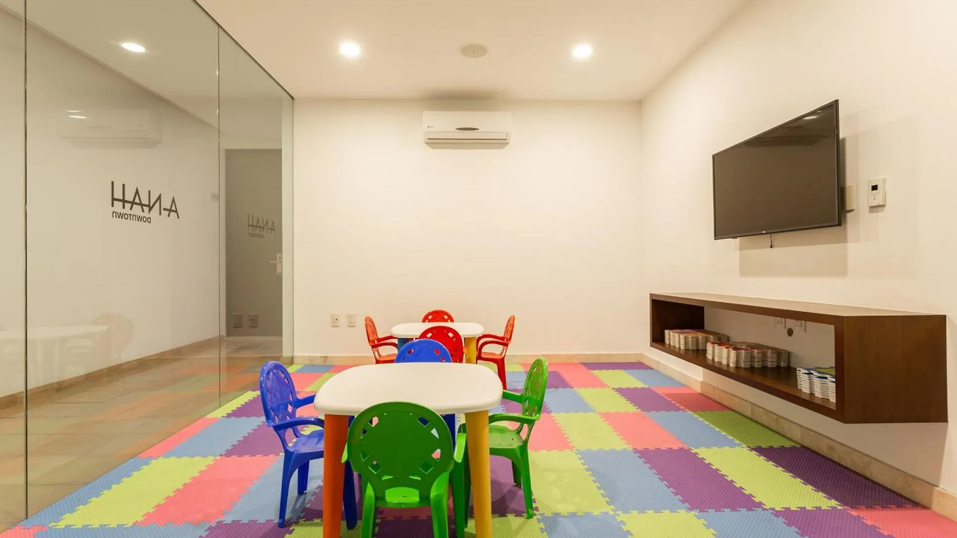 Anah Downtown Condo Playa del Carmen México