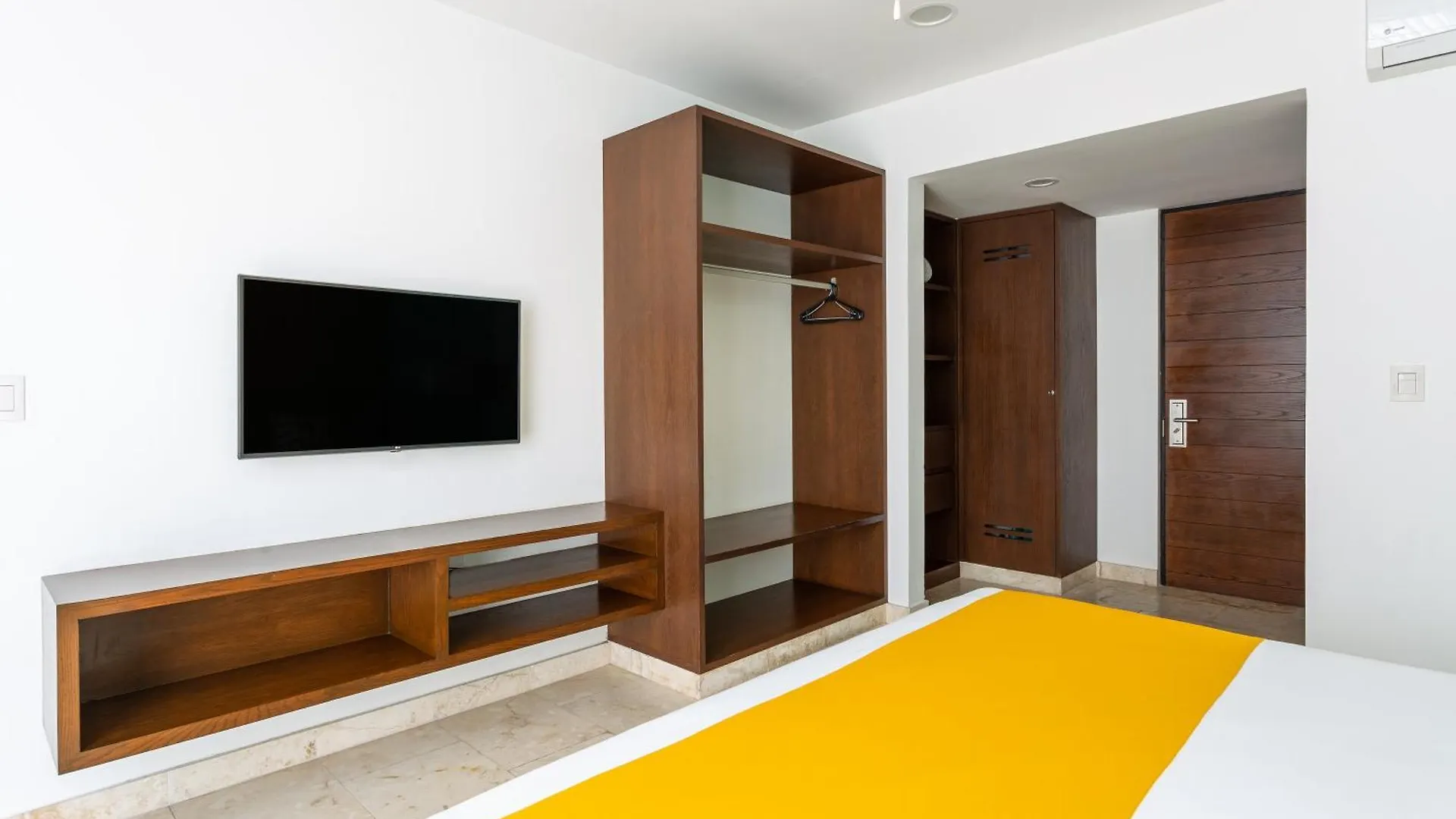 Anah Downtown Condo Playa del Carmen México
